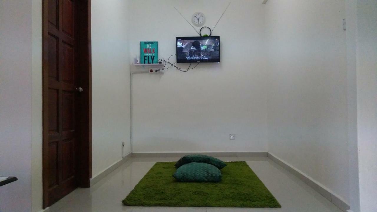 Homestay Rgee Kuantan Kültér fotó